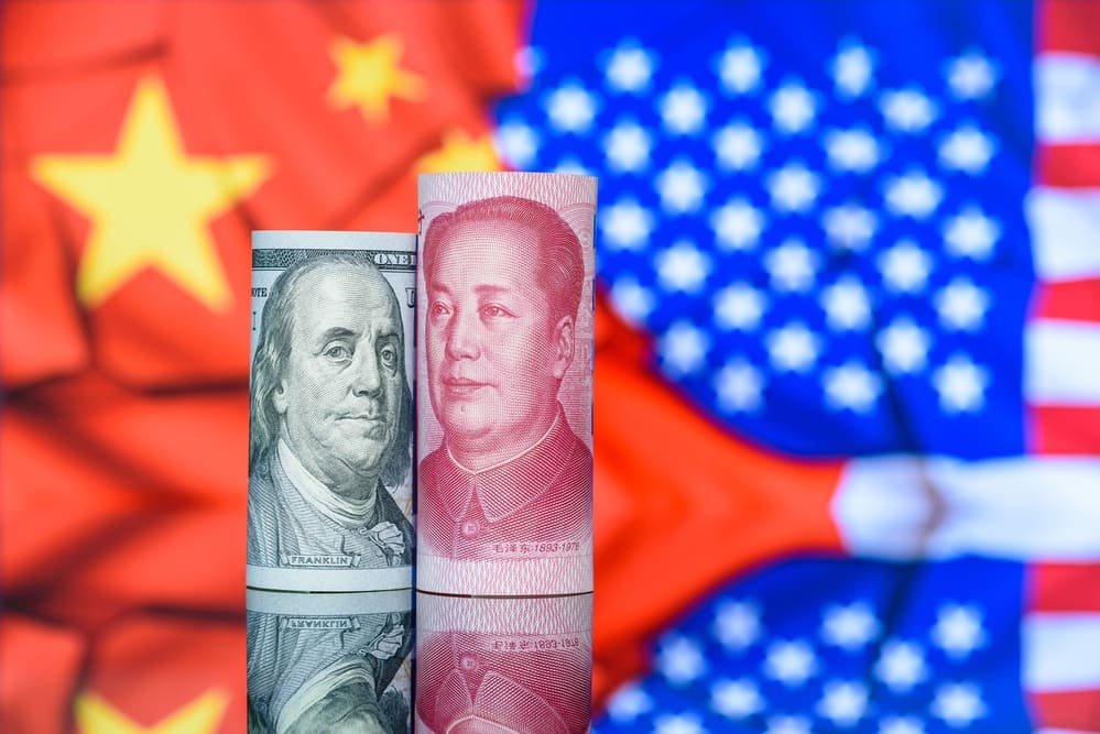 illustration du dollar amércain et du yuan chinois