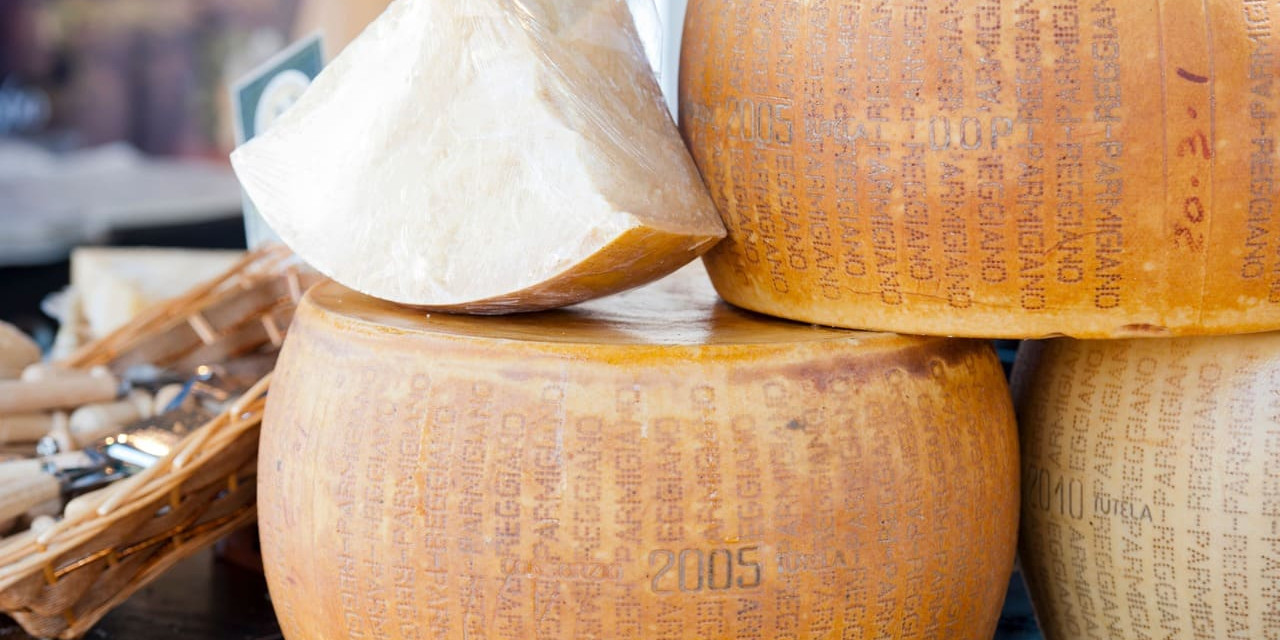 meules de fromage en gage de crédit