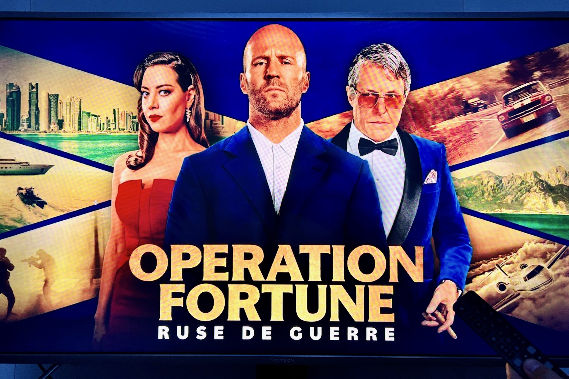 Diffusion de l'affiche du film opération fortune