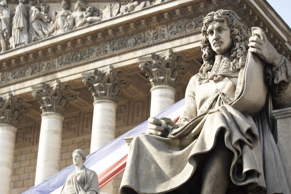 grand emprunt - statue de Colbert devant l'assemblée nationale